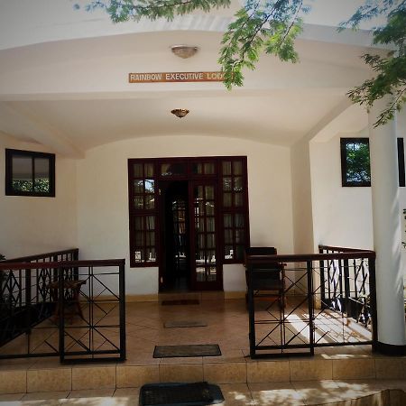 Rainbow Executive Lodge Boma la Ngombe 외부 사진