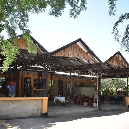 Rainbow Executive Lodge Boma la Ngombe 외부 사진