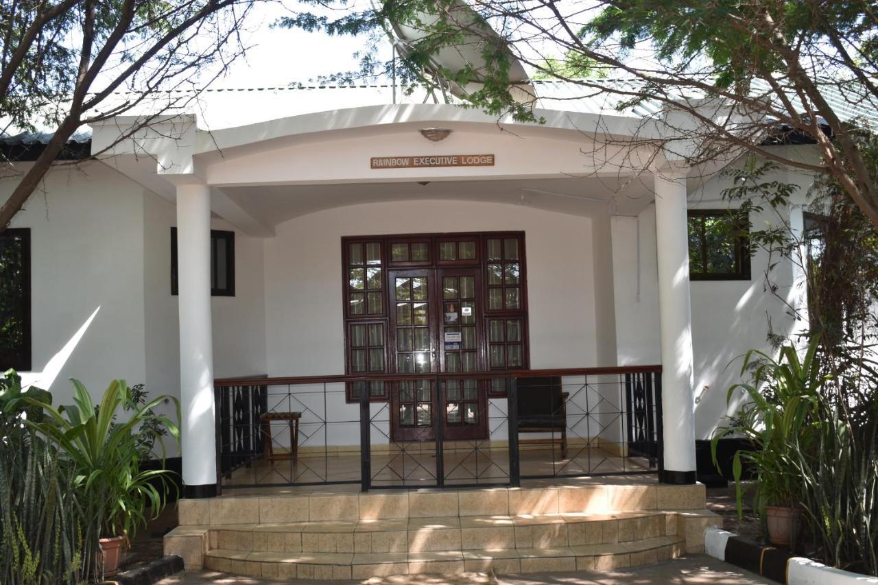 Rainbow Executive Lodge Boma la Ngombe 외부 사진