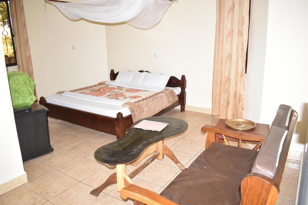 Rainbow Executive Lodge Boma la Ngombe 외부 사진
