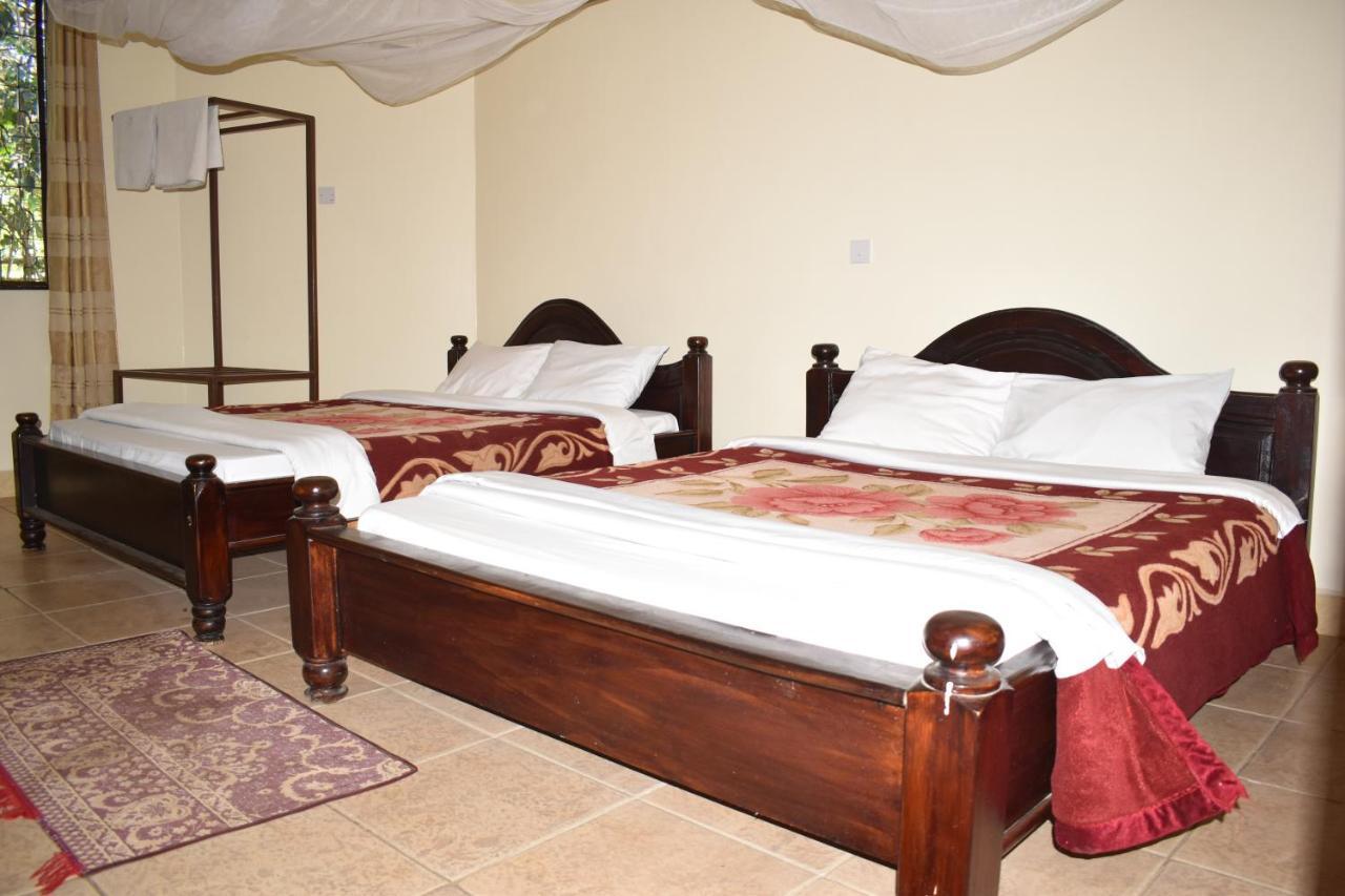 Rainbow Executive Lodge Boma la Ngombe 외부 사진