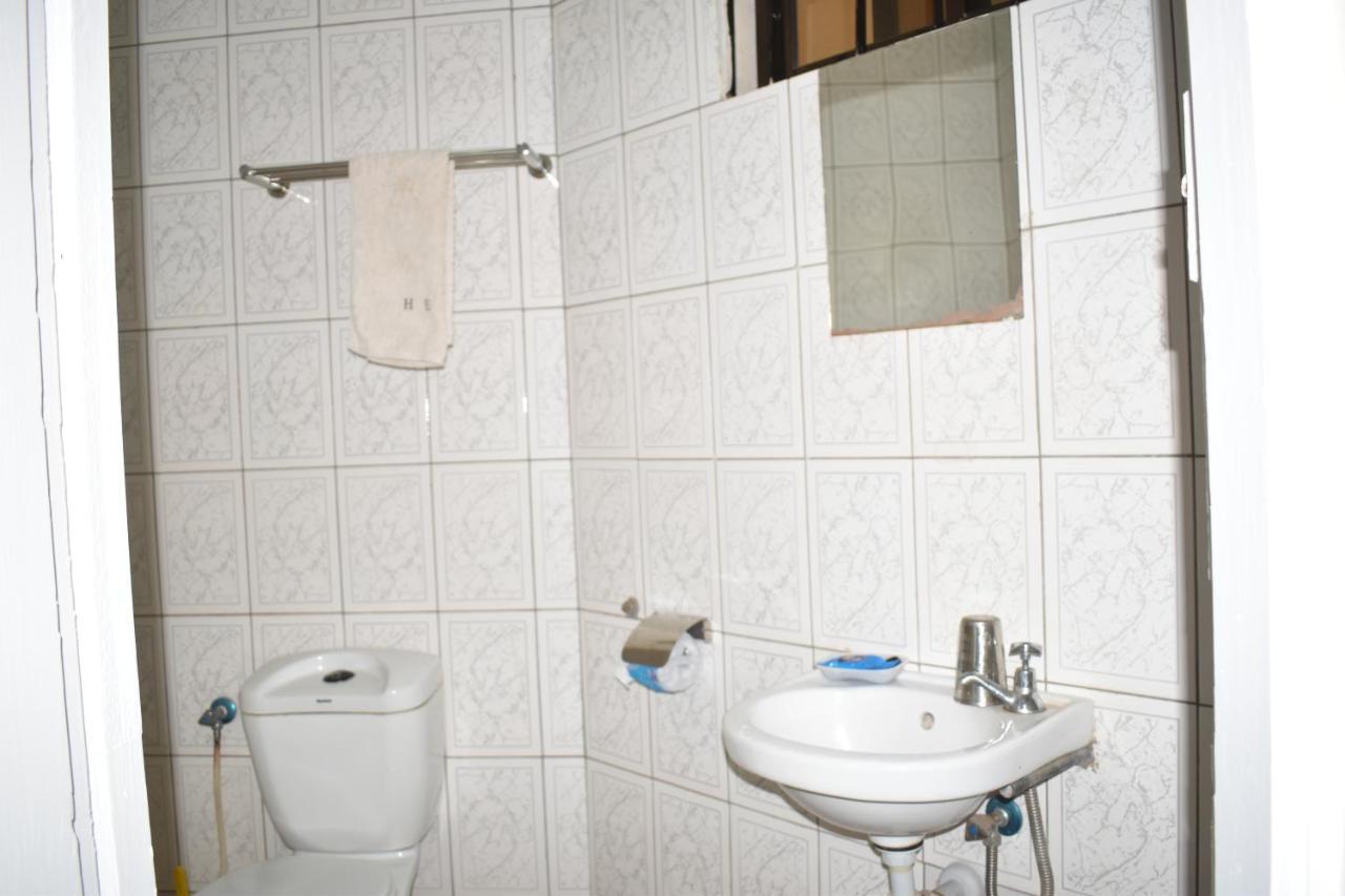 Rainbow Executive Lodge Boma la Ngombe 외부 사진