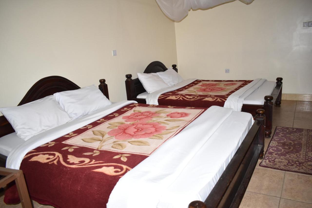 Rainbow Executive Lodge Boma la Ngombe 외부 사진
