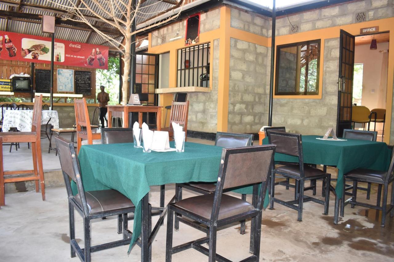 Rainbow Executive Lodge Boma la Ngombe 외부 사진
