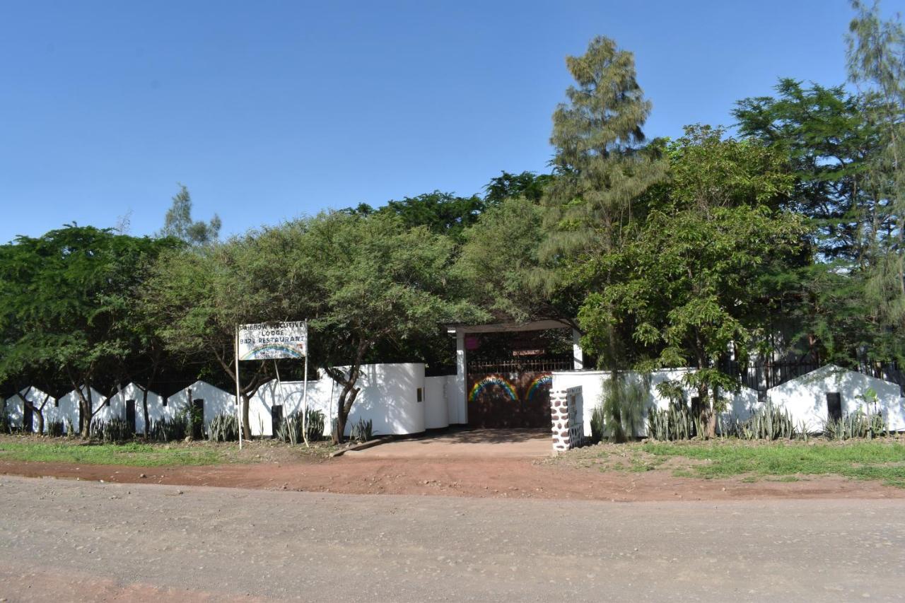 Rainbow Executive Lodge Boma la Ngombe 외부 사진