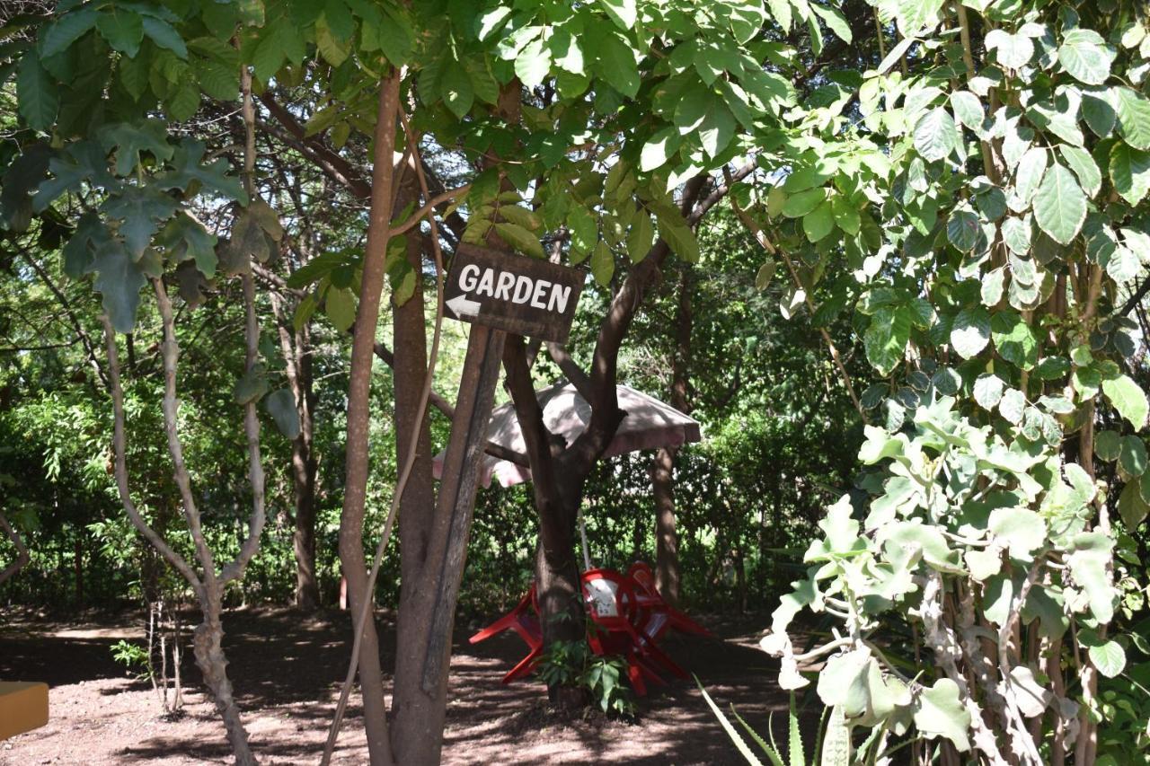 Rainbow Executive Lodge Boma la Ngombe 외부 사진